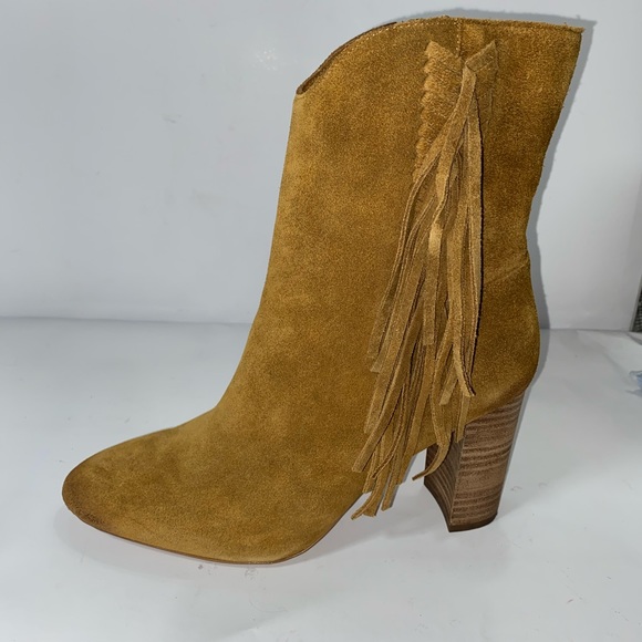 New Charles By Charles Boulder Booties Size/9 - Picture 7 of 11